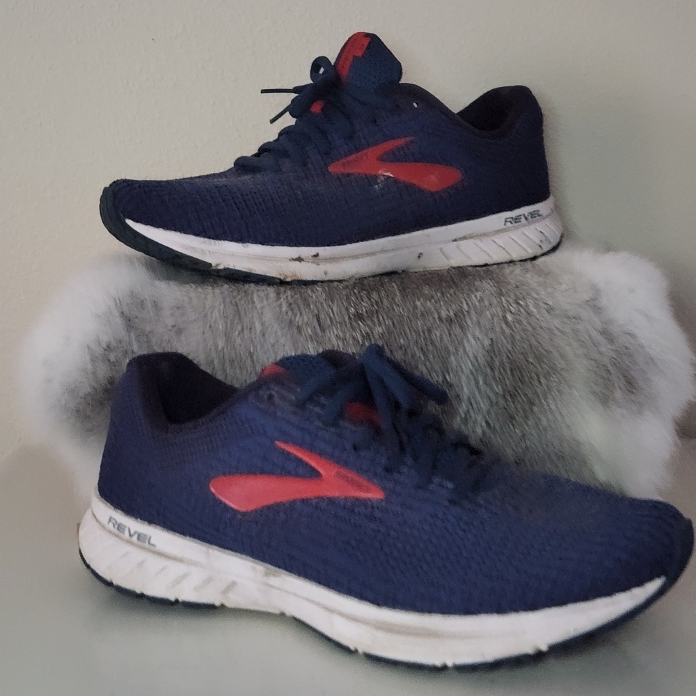Brooks Revel 3
